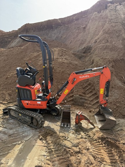 Minibagger Kubota U10-5 - Reißzahn und Zubehör